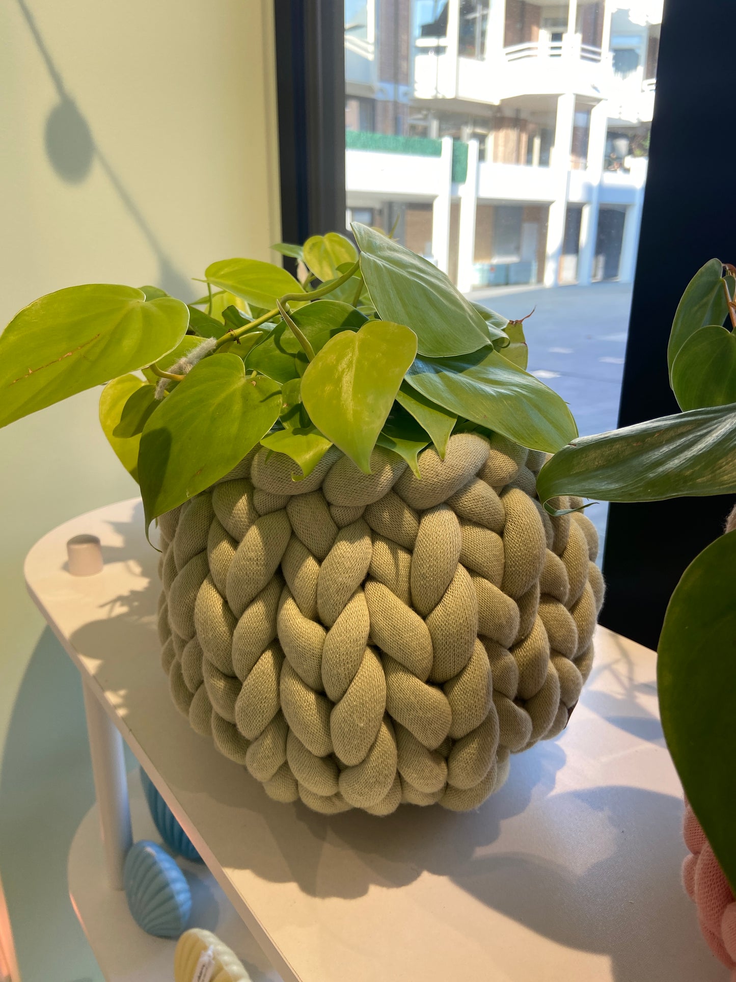 Gehaakt bloempotje Planter Mr. Big