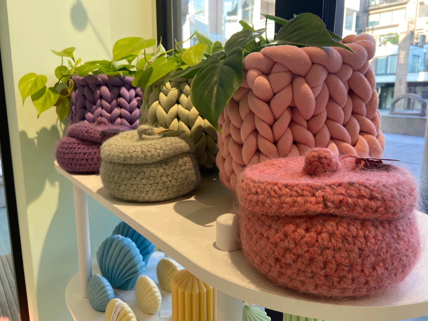 Potje 'Joe' met Deksel Gehaakt Wol