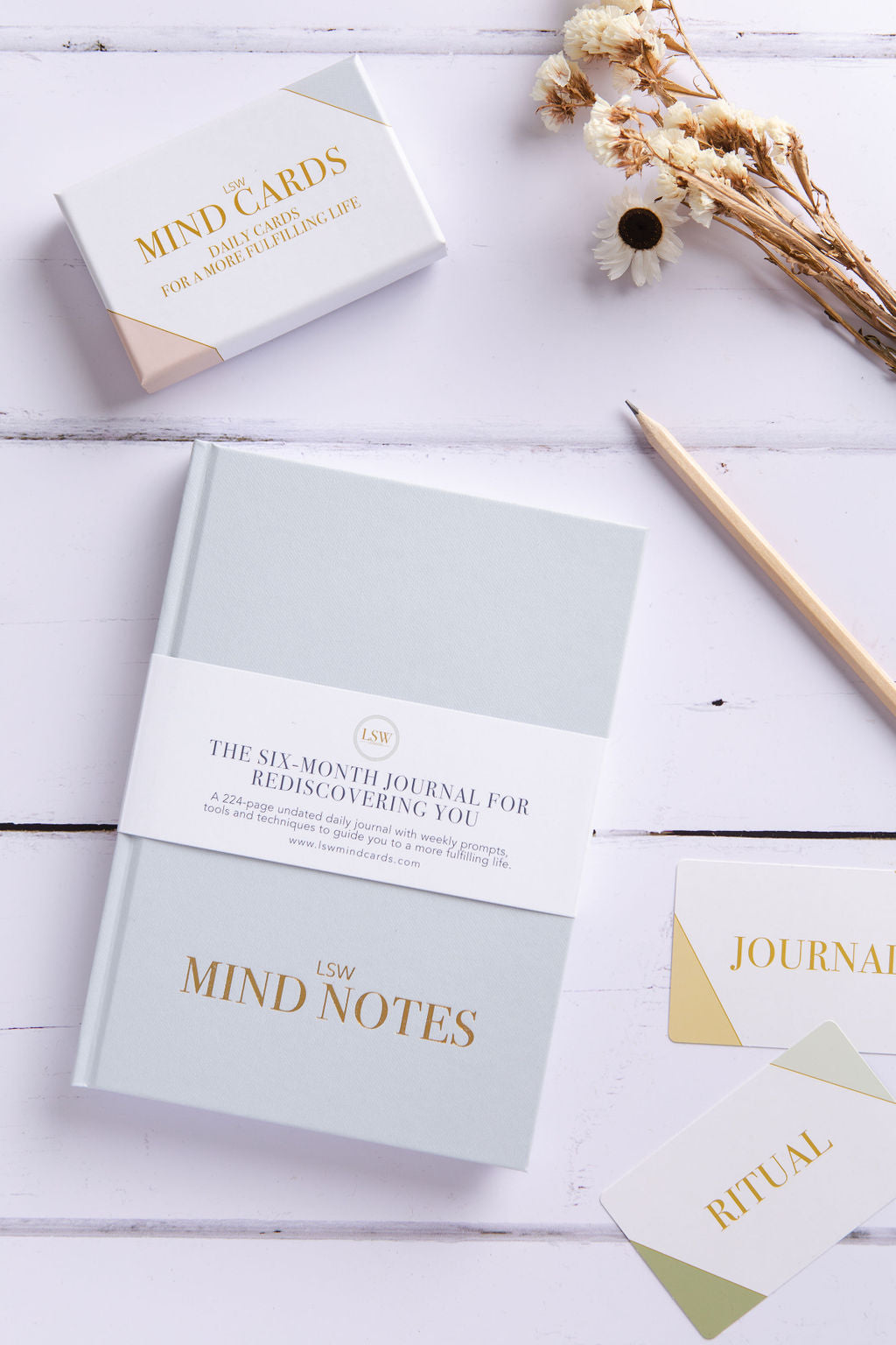 Journal agenda 'Mind Notes' undated with prompts 